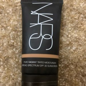 NARS Tinted moisturizer